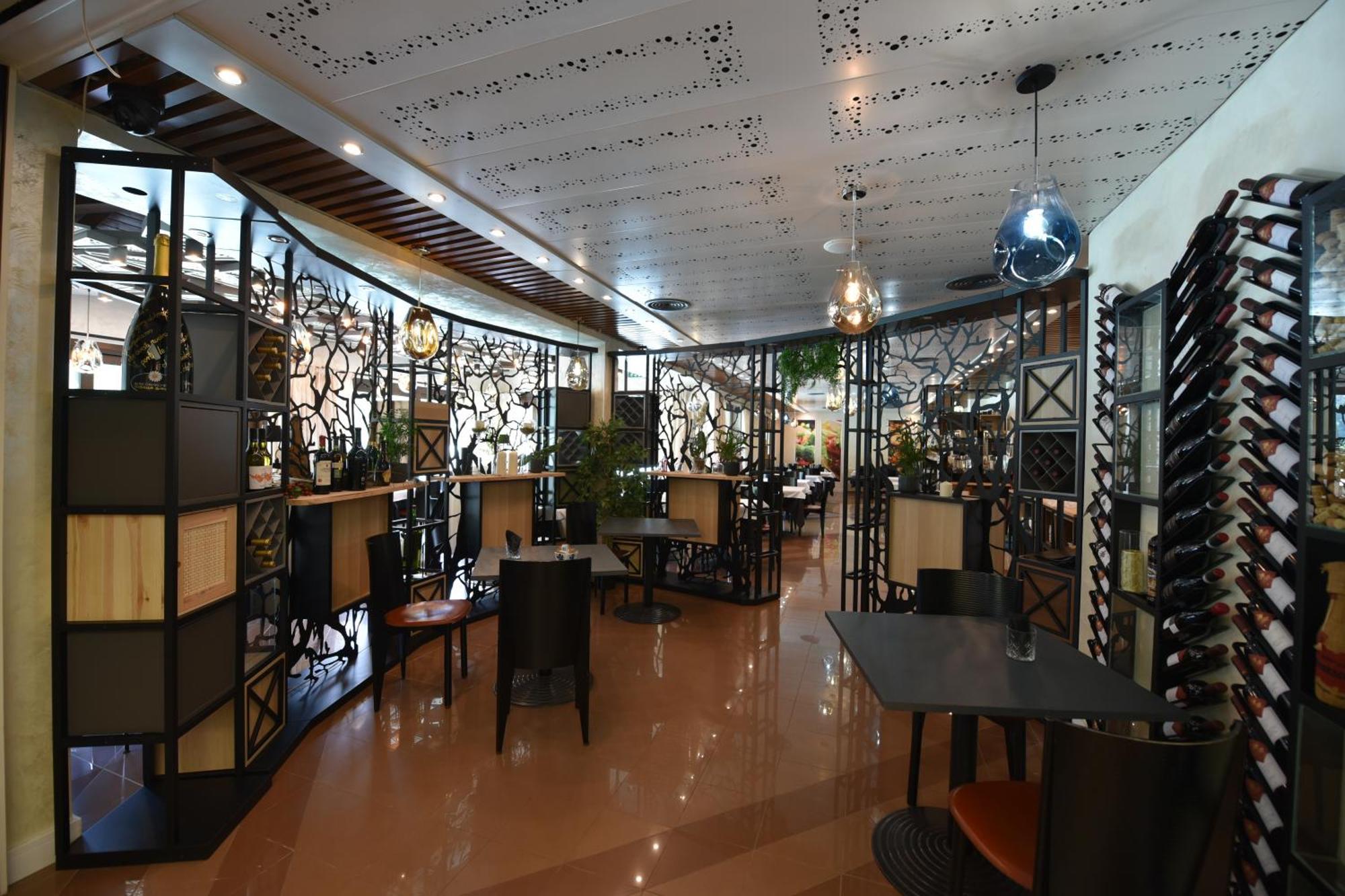 Hotel Celis บาร์ชิส ภายนอก รูปภาพ