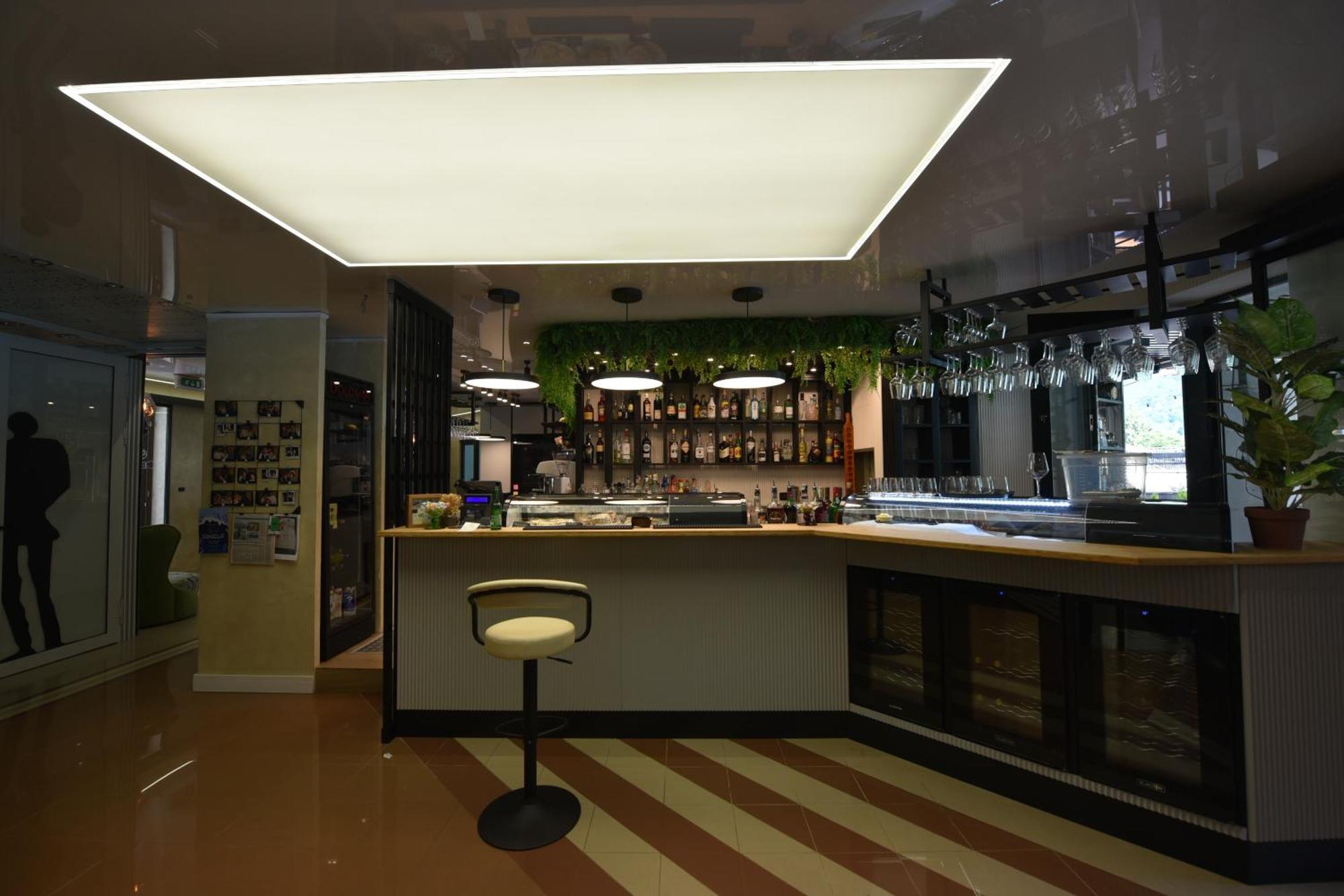 Hotel Celis บาร์ชิส ภายนอก รูปภาพ